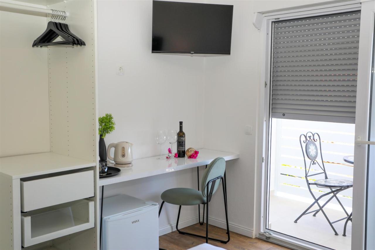 Stella Maris, Hvar - Rooms With A Balcony And A Stunning Sea View Hvar Town Eksteriør bilde