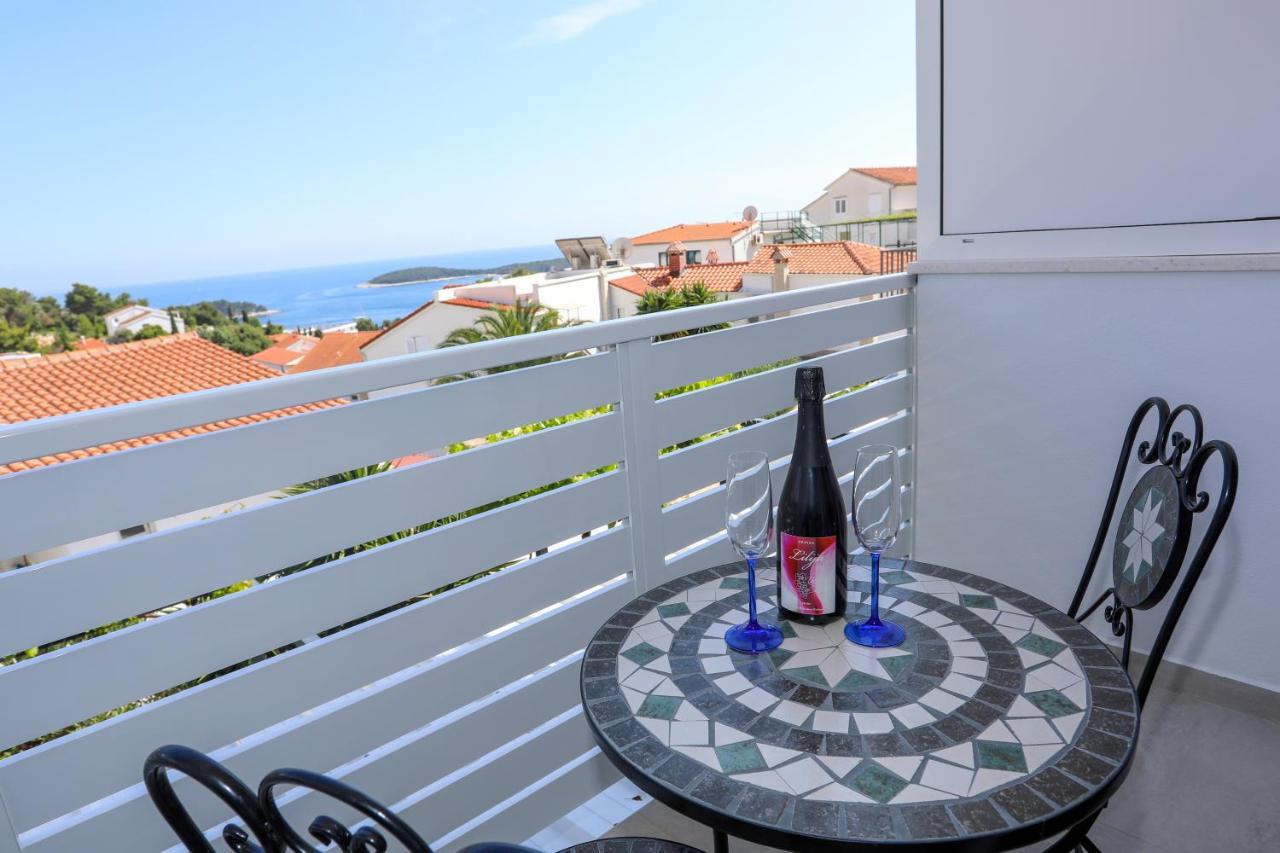Stella Maris, Hvar - Rooms With A Balcony And A Stunning Sea View Hvar Town Eksteriør bilde